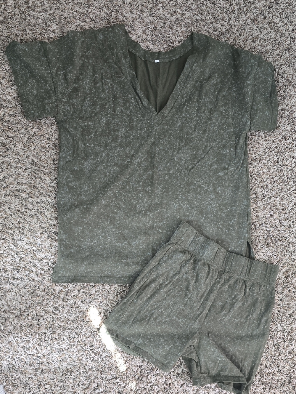 Source Unknown Olive Green V-Neck Bike Shorts Set